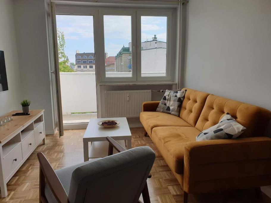 Duplex 250 M From Market Square * Wroclaw